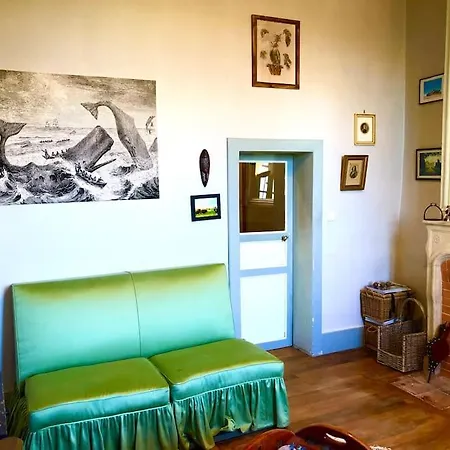 Les Echelettes Holiday home *